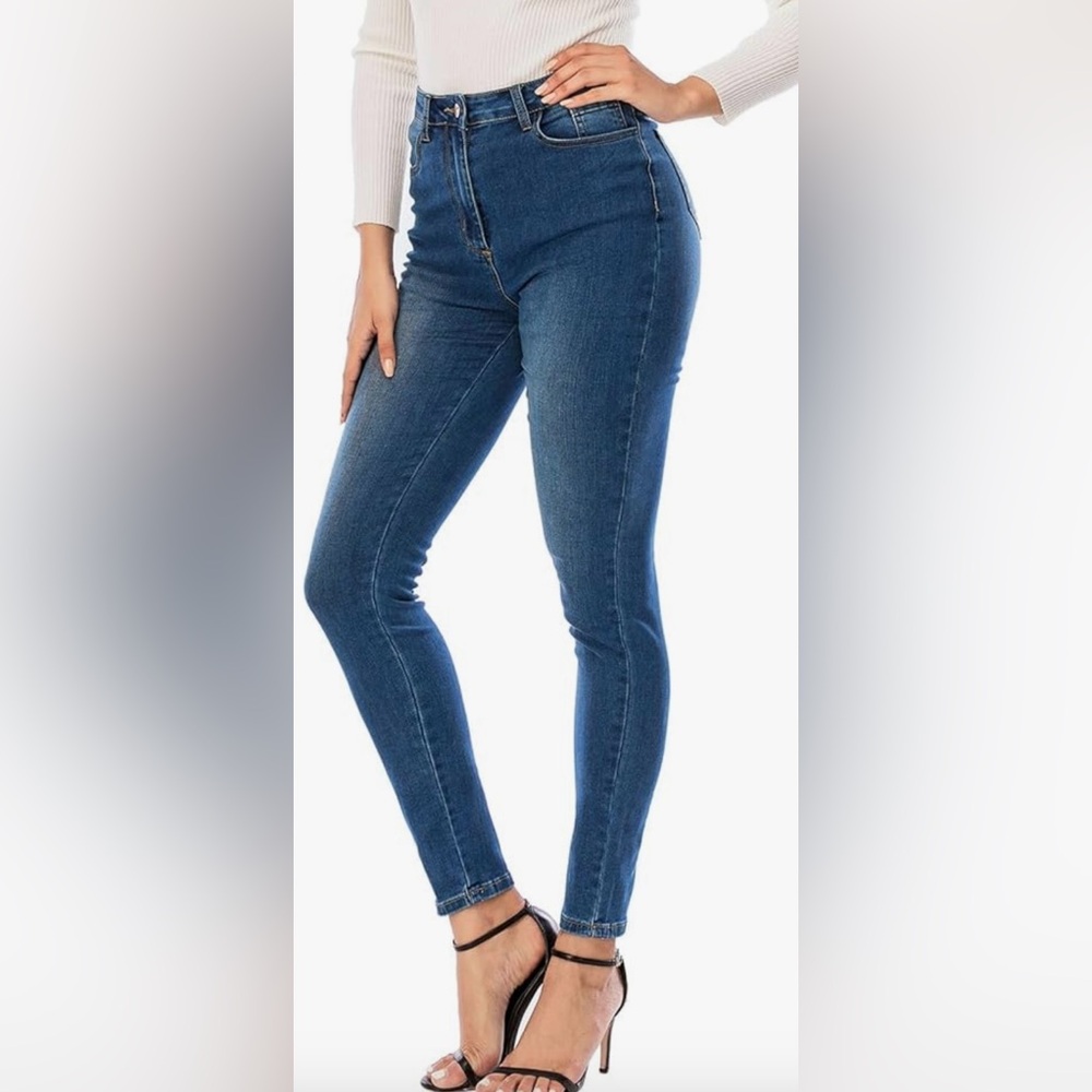 Elegant Blue Skinny Jeans for Women - NWT